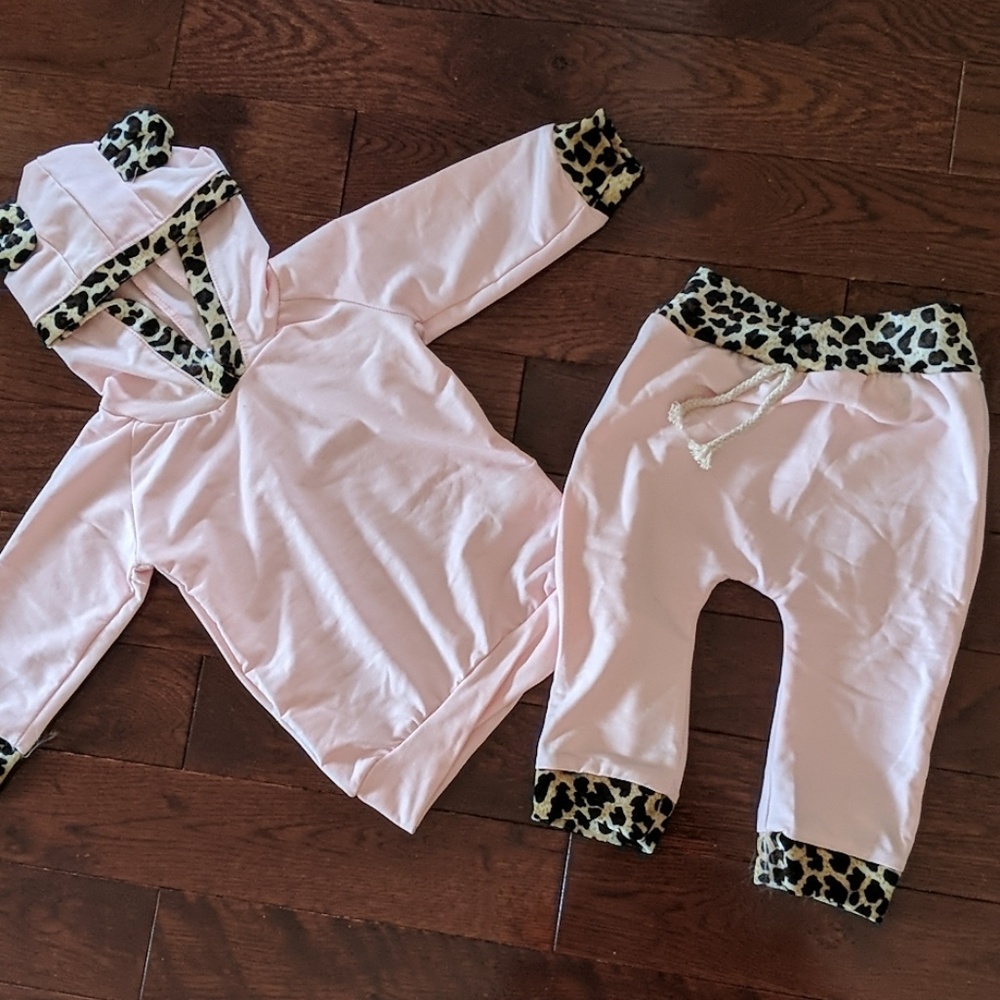 Vogue Infant Girl Pink Sweatsuit Sz 6-9 Mths